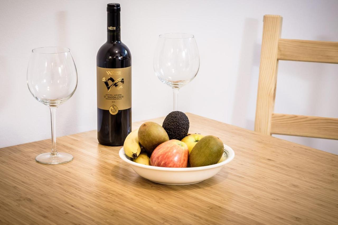 Wunderschoene In Sanierter Villa! Incl Wifi Appartement *