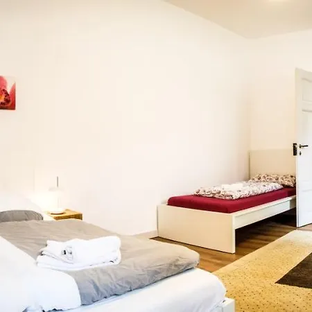 Wunderschoene Wohnung In Sanierter Villa! Incl Wifi Dresden Buitenkant foto