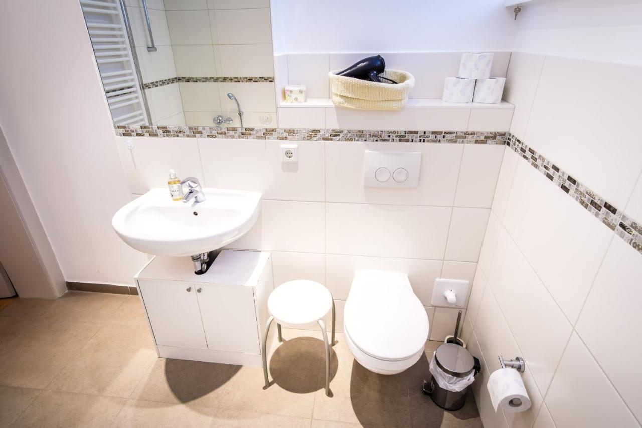 Wunderschoene In Sanierter Villa! Incl Wifi *